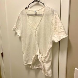Old Navy White Loose Lice V-neck Top